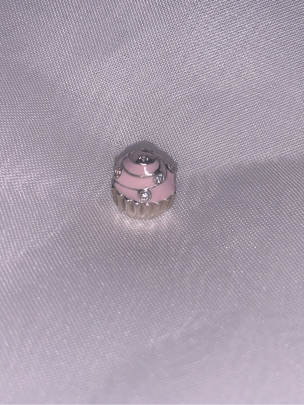 Pandora Sweet Cupcake Charm (Style #791891EN68)
